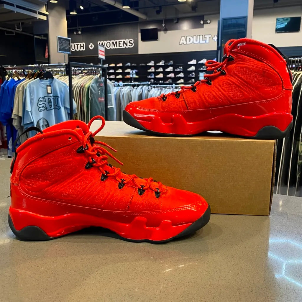 Jordan 9 Retro Chile Red Size 9 CT8019-600 - Pre-Owned (Replacement Box)
