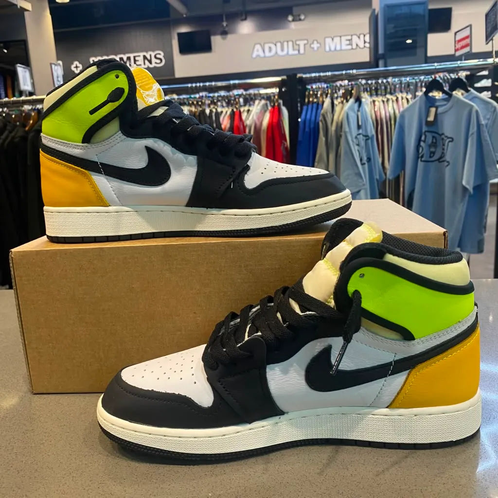 Jordan 1 Retro High White Black Volt University Gold (GS) Size 6.5Y 575441-118 - Pre-Owned (Replacement Box)