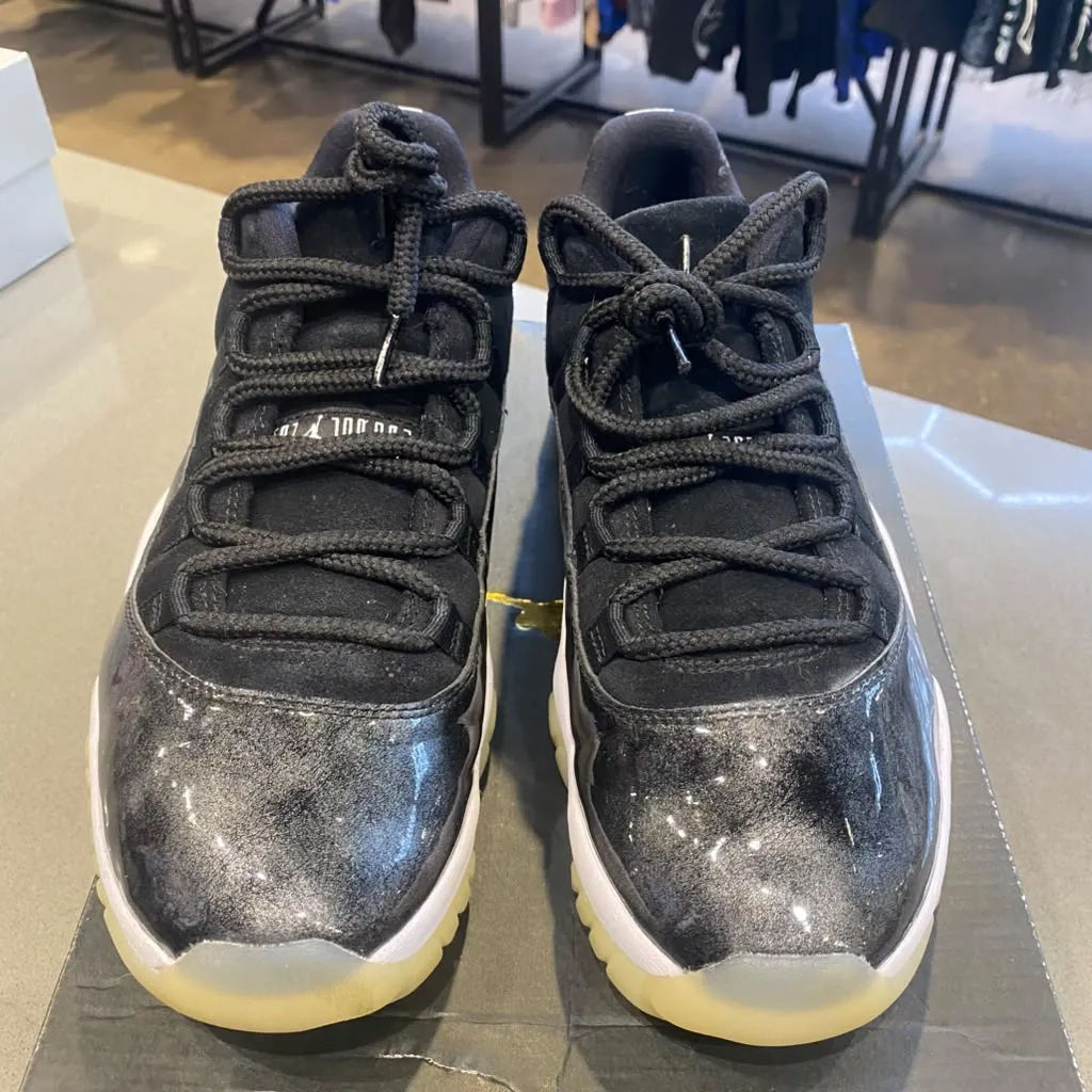 Jordan 11 Retro Low Barons Size 9.5 528895-010 - Pre-Owned