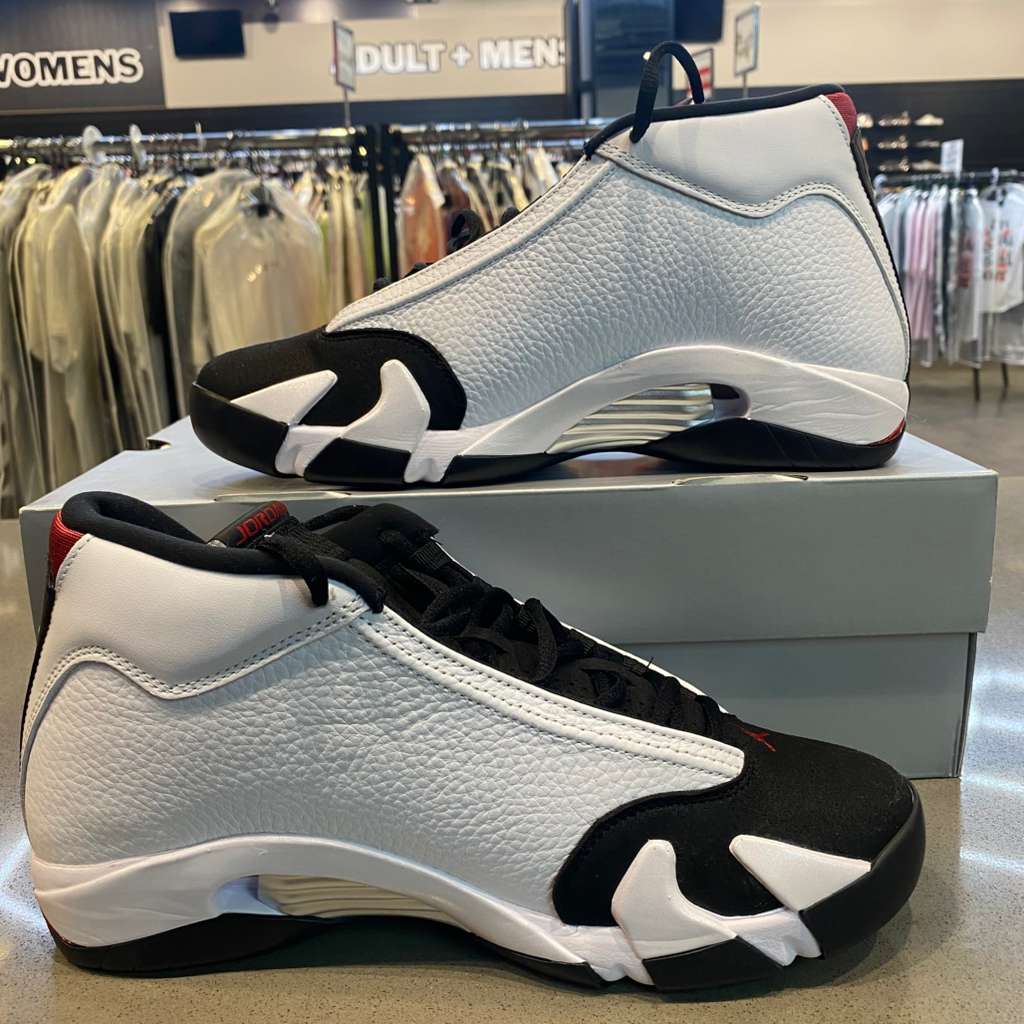 Jordan 14 Retro Black Toe (2024) Size 9 487471-160 - Pre-Owned
