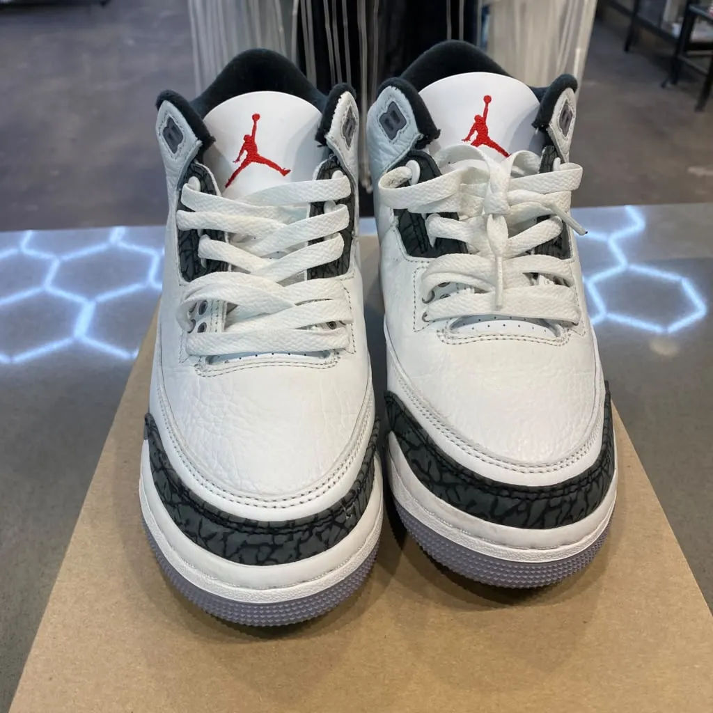 Jordan 3 Retro Cement Grey (GS) Size 6Y DM0967-106 - Pre-Owned (Replacement Box)
