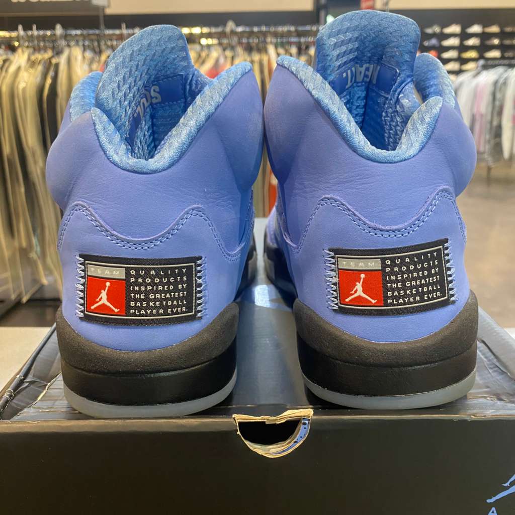 Jordan 5 Retro UNC University Blue Size 11 DV1310-401 - Pre-Owned