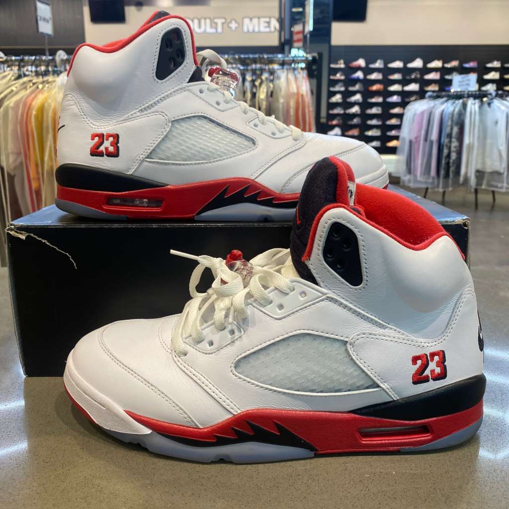 Jordan 5 Retro Fire Red Black Tongue (2025) - Pre-Owned