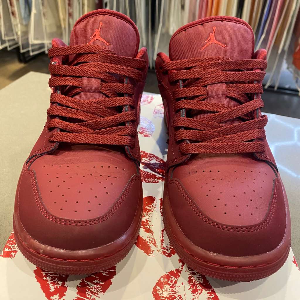 Jordan 1 Low SE Valentine's Day (2026) (Women's) Size 8W IB7012-600 - Pre-Owned