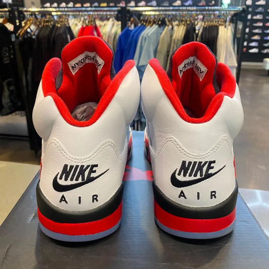 Jordan 5 Retro Fire Red Black Tongue (2025) Size 11 HQ7978-101 - Pre-Owned