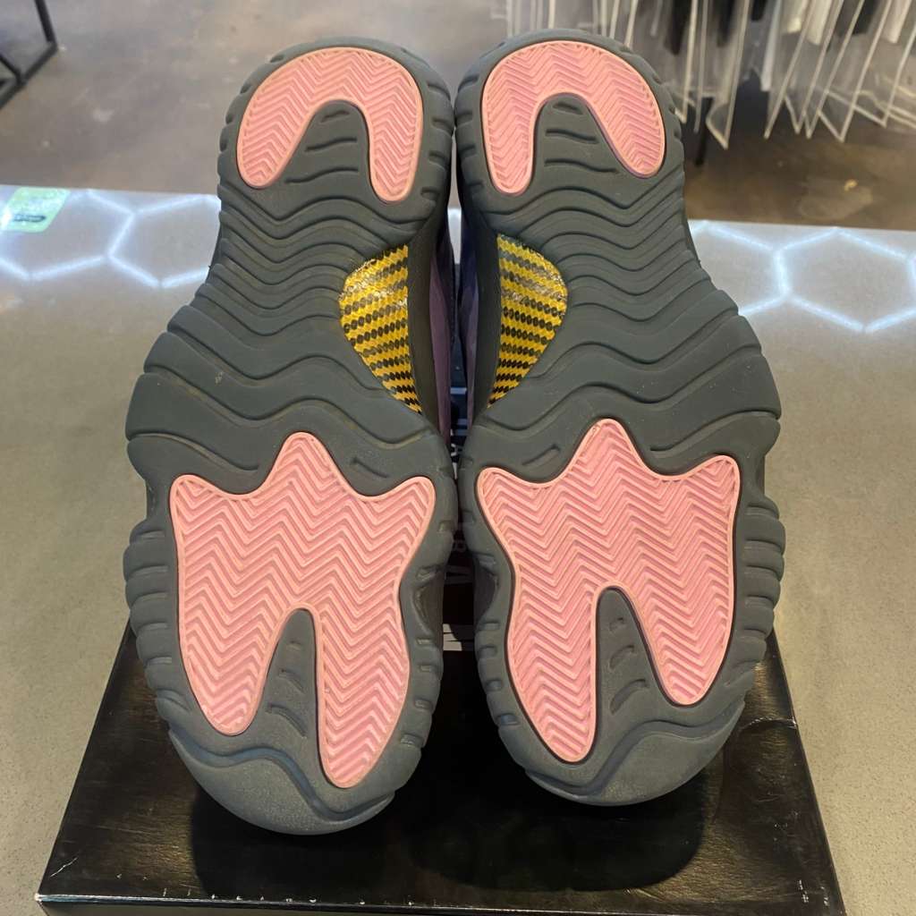 Jordan 11 Retro Mojave - Pre-Owned