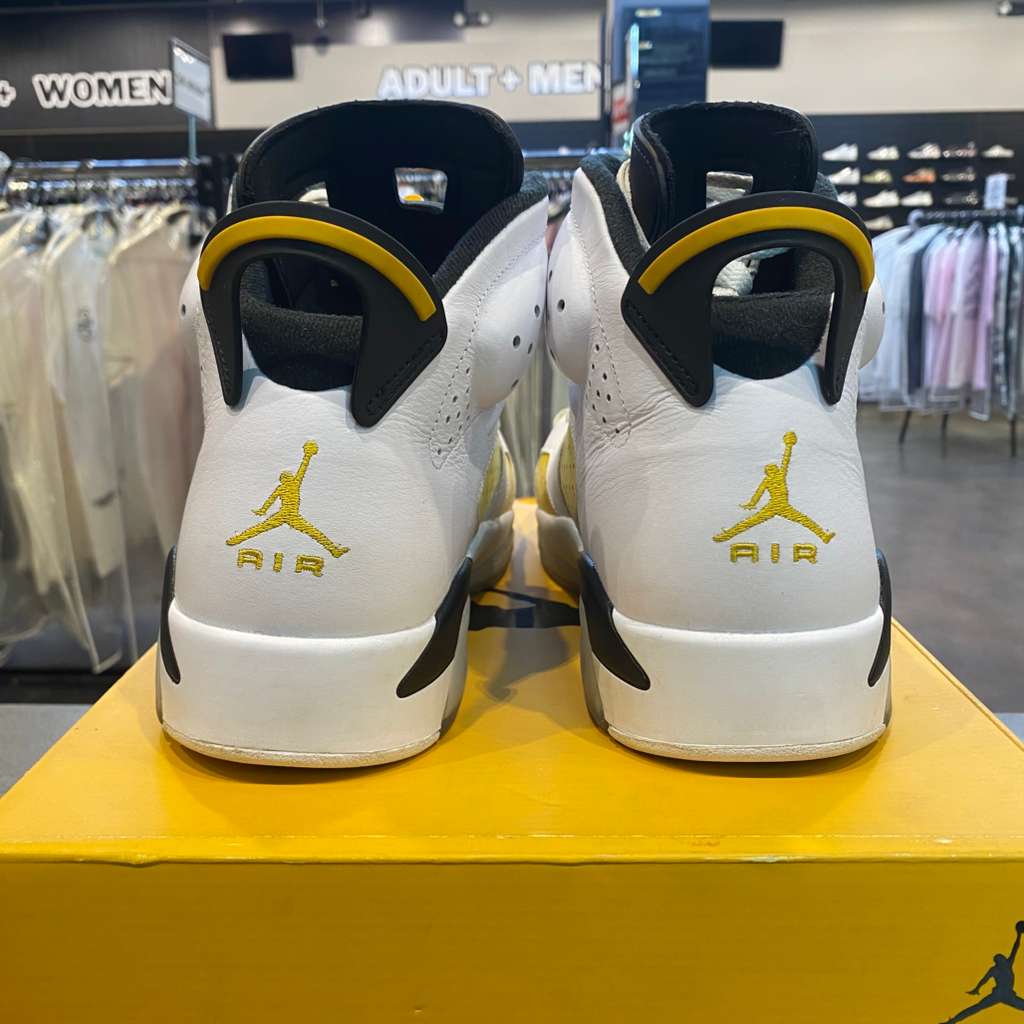 Jordan 6 Retro Yellow Ochre Size 12 CT8529-170 - Pre-Owned