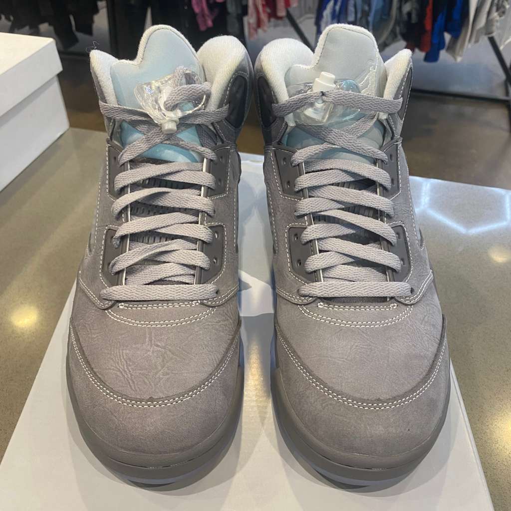 Jordan 5 Retro Wolf Grey (2026) Size 8.5 DD0587-002 - Pre-Owned