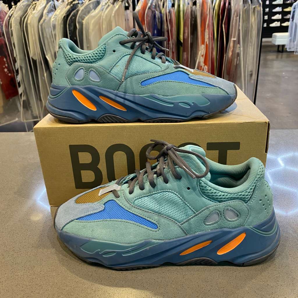 adidas Yeezy Boost 700 Faded Azure Size 9.5 GZ2002 - Pre-Owned