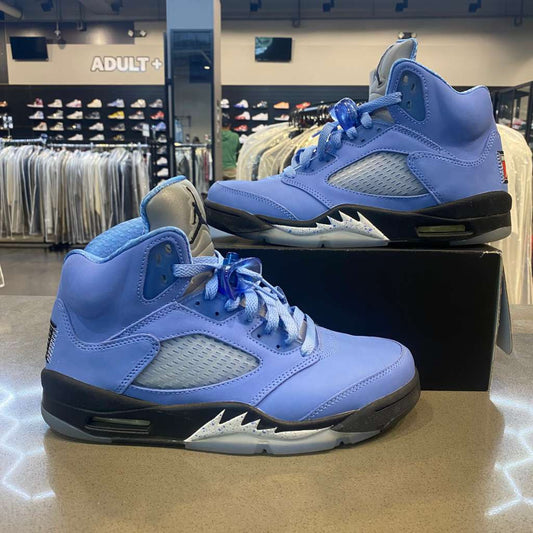 Jordan 5 Retro UNC University Blue Size 8 DV1310-401 - Pre-Owned