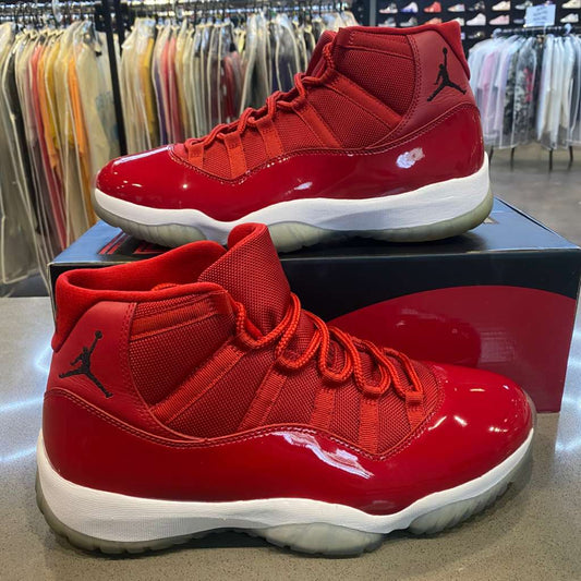 Jordan 11 Retro Win Like 96 Size 11.5 378037-623 - Pre-Owned