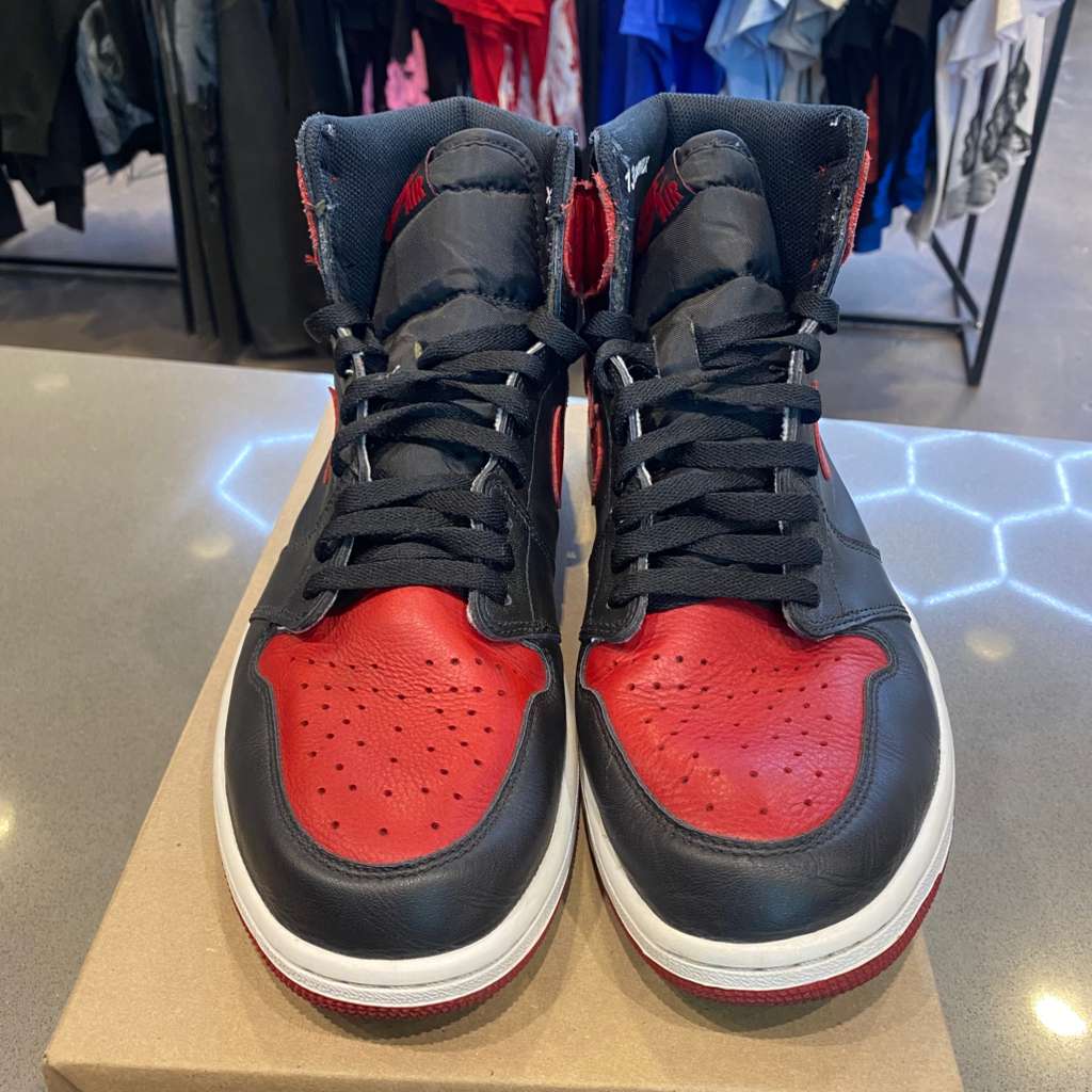 Jordan 1 Retro High Bred Banned (2016) Size 13 555088-001 - Pre-Owned (Replacement Box)