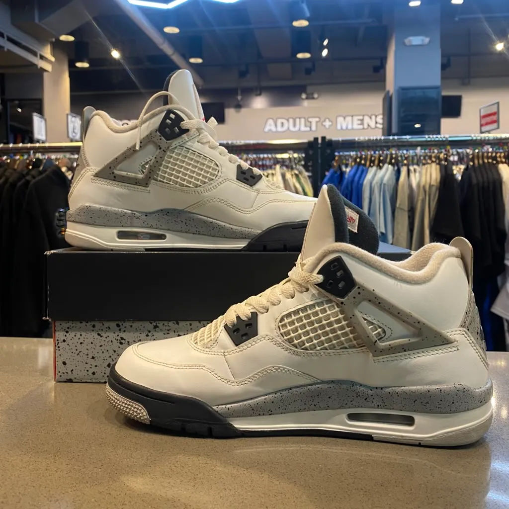 Jordan 4 Retro White Cement (2025) (GS) Size 7Y IB4171-100 - Pre-Owned