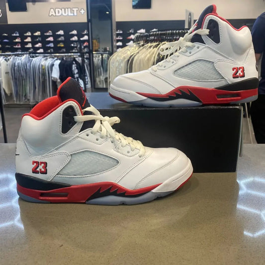 Jordan 5 Retro Fire Red Black Tongue (2025) Size 9 HQ7978-101 - Pre-Owned
