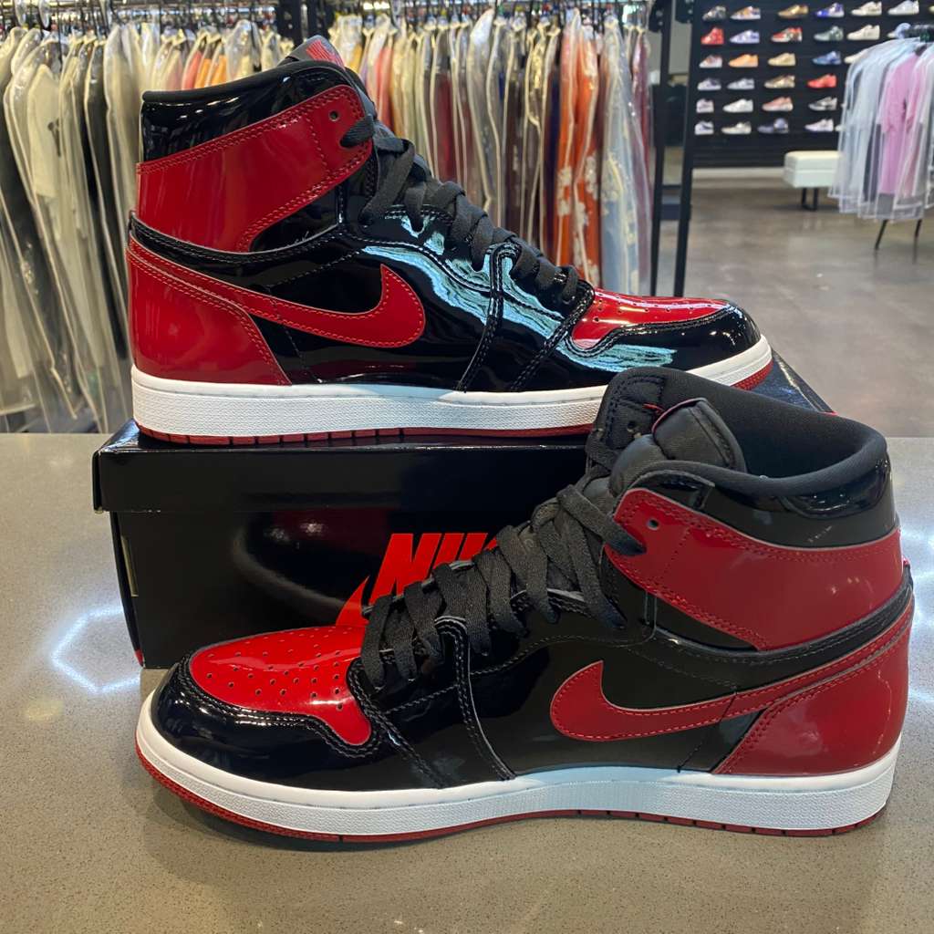 Jordan 1 Retro High OG Patent Bred Size 13 555088-063 - Pre-Owned