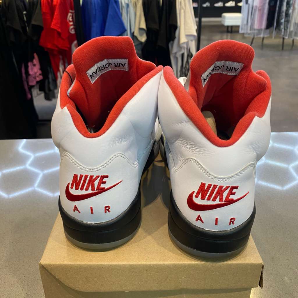 Jordan 5 Retro Fire Red Silver Tongue (2020) Size 13 DA1911-102 - Pre-Owned (Replacement Box)