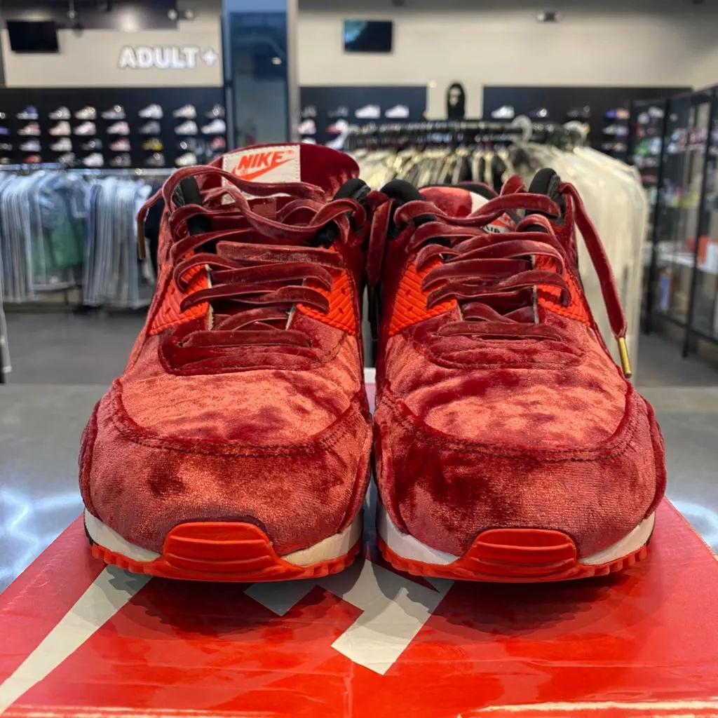 Nike Air Max 90 Red Velvet Size 11 725235-600 - Pre-Owned