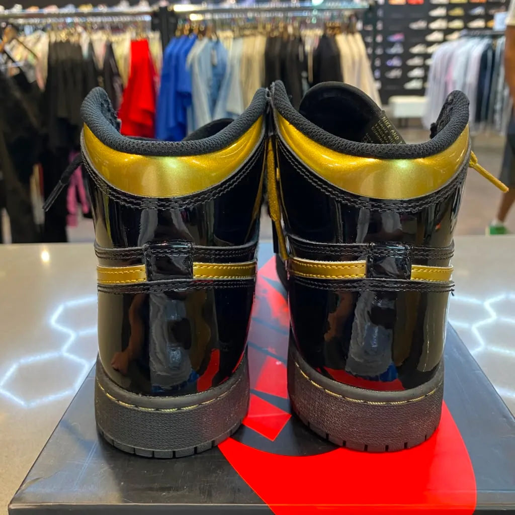 Jordan 1 Retro High Black Metallic Gold (2020) (GS) Size 6.5Y 575441-032 - Pre-Owned