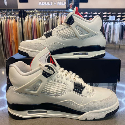 Jordan 4 Retro Flight Club - Pre-Owned