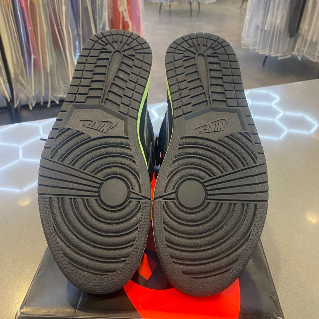 Jordan 1 Retro High Tokyo Bio Hack - Pre-Owned