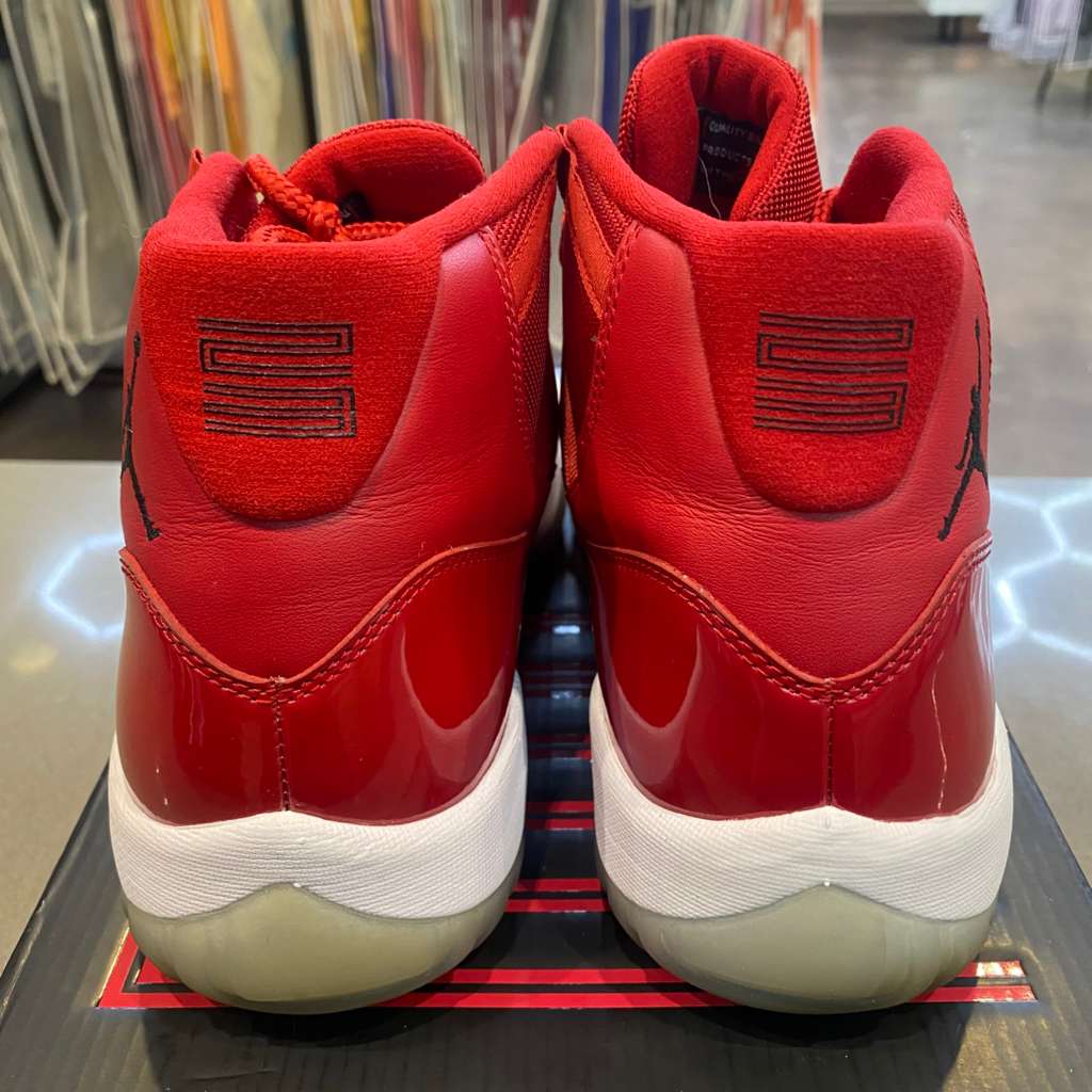 Jordan 11 Retro Win Like 96 - Pre-Owned