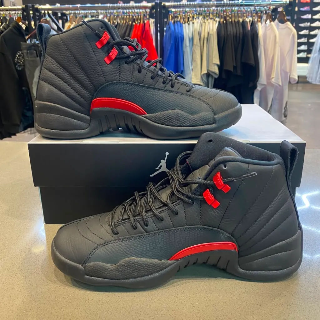 Jordan 12 Retro Bloodline Size 8.5 CT8013-003 - Pre-Owned
