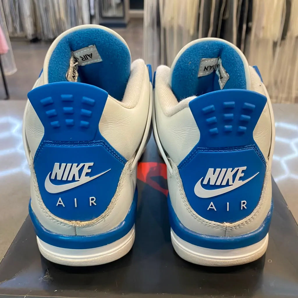 Jordan 4 Retro Military Blue (2024) (GS) Size 6Y HF4281-141 - Pre-Owned