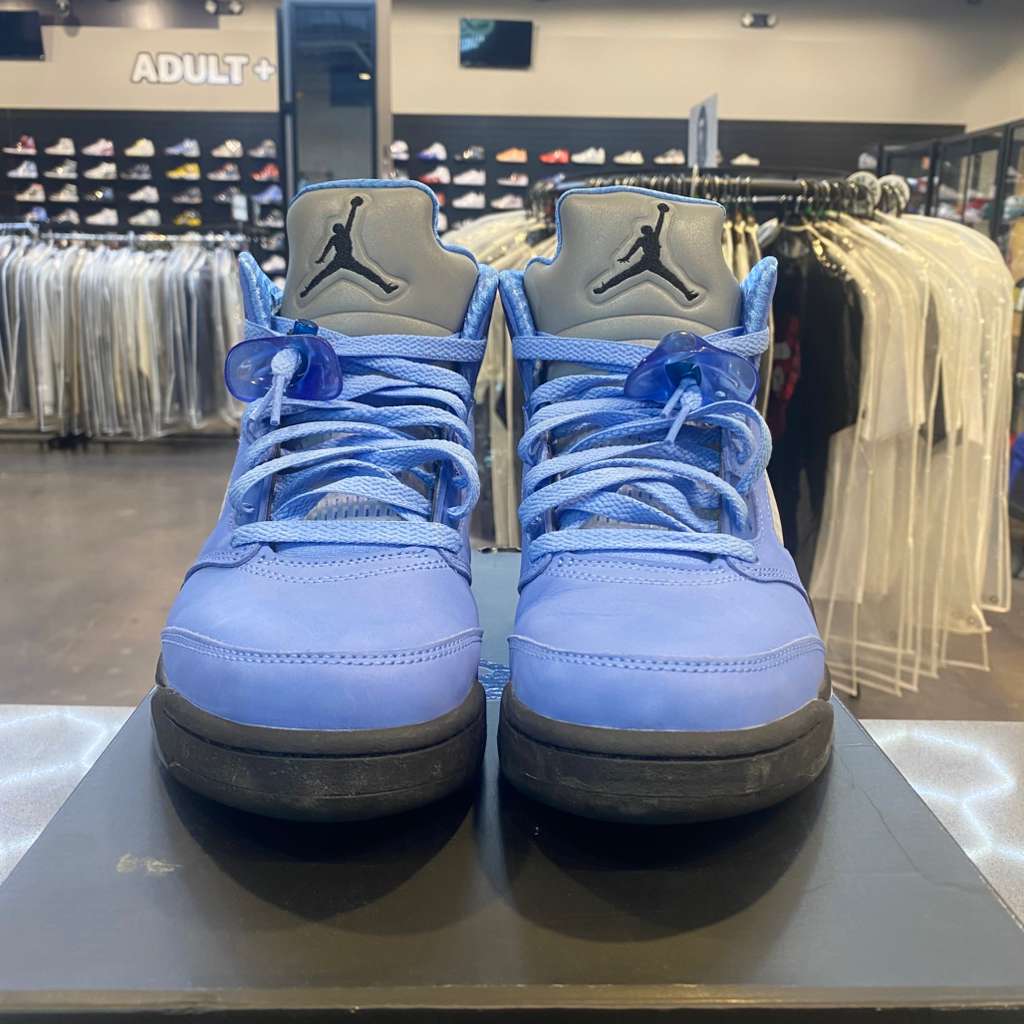 Jordan 5 Retro UNC University Blue Size 8 DV1310-401 - Pre-Owned