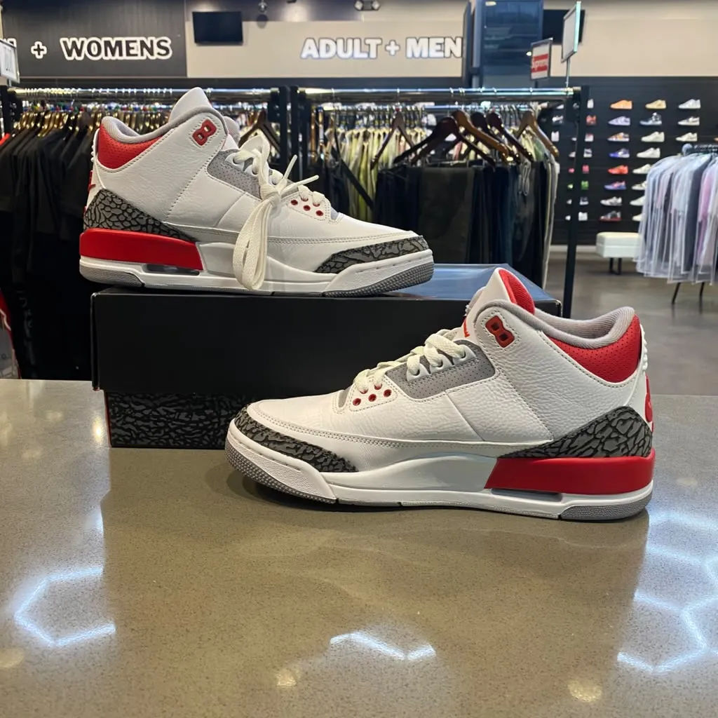 Jordan 3 Retro Fire Red (2022) Size 8.5 DN3707-160 - Pre-Owned