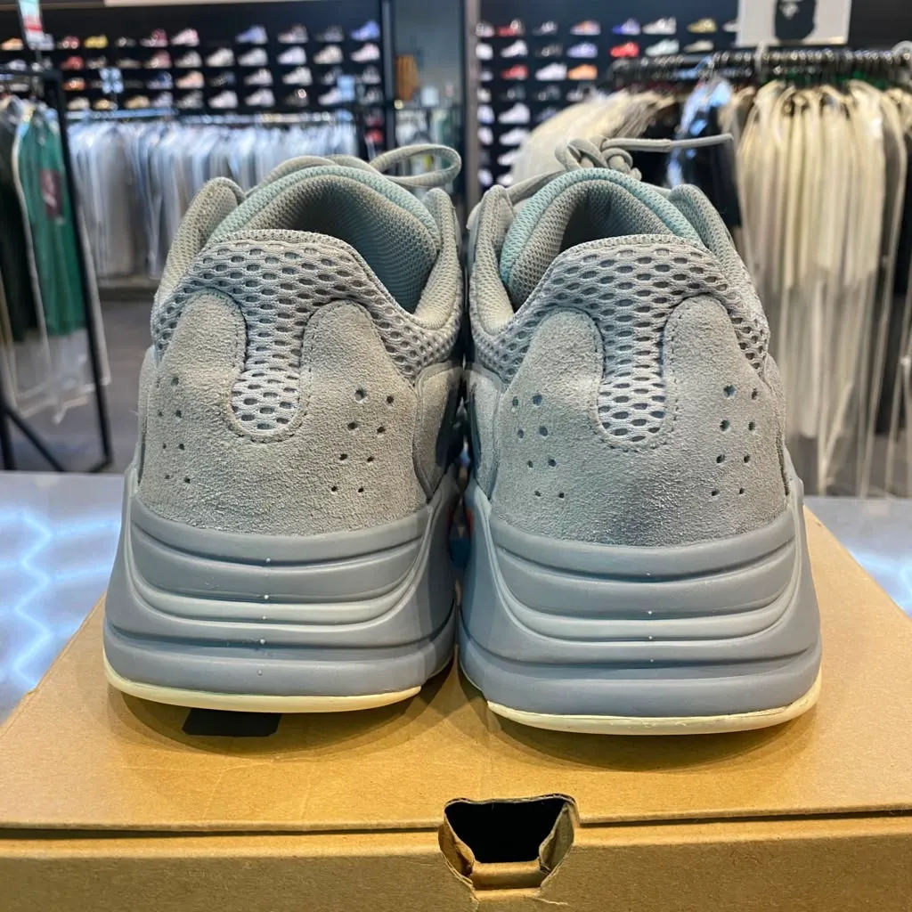 adidas Yeezy Boost 700 Inertia Size 10.5 EG7597 - Pre-Owned