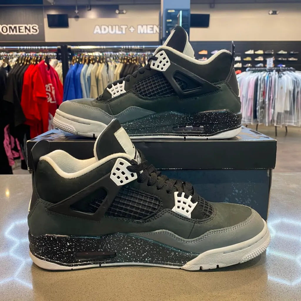 Jordan 4 Retro Fear (2024) Size 9.5 FQ8138-002 - Pre-Owned