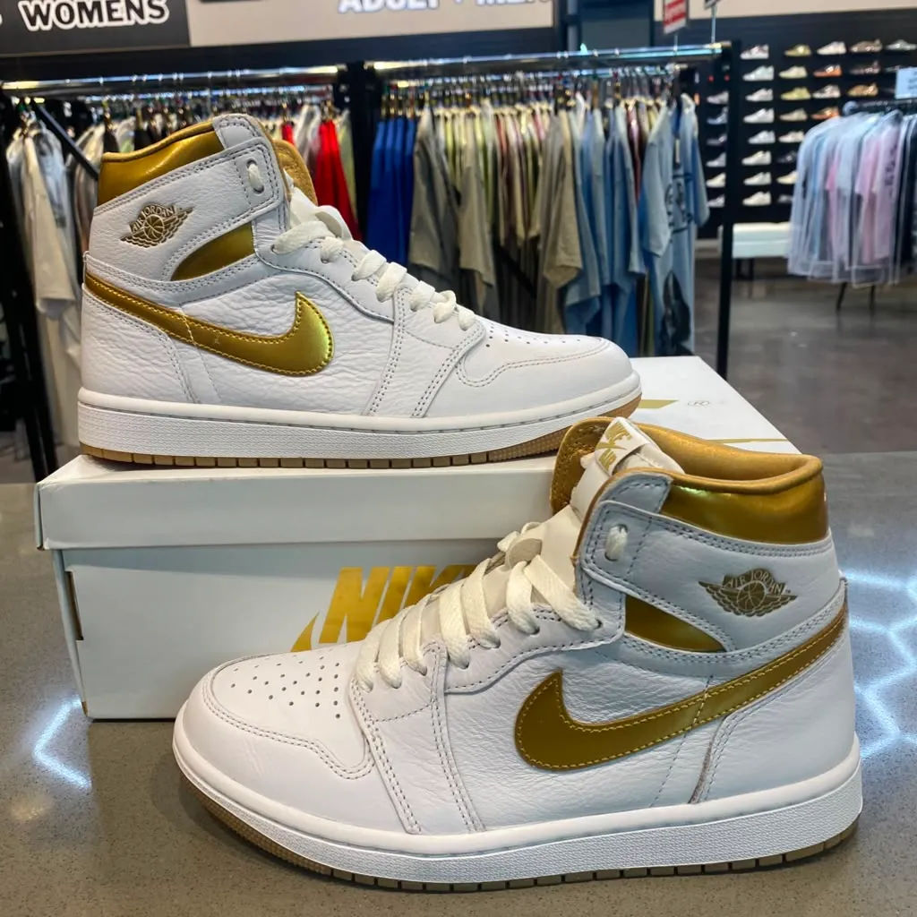 Jordan 1 Retro High OG Metallic Gold (Women's) Size 7.5W FD2596-107 - Pre-Owned