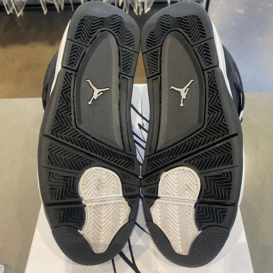 Jordan 4 Retro White Thunder - Pre-Owned