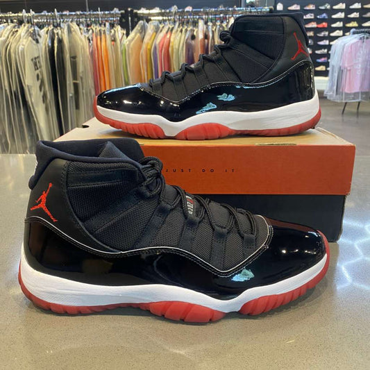 Jordan 11 Retro Playoffs Bred (2019) Size 13 378037-061 - Pre-Owned