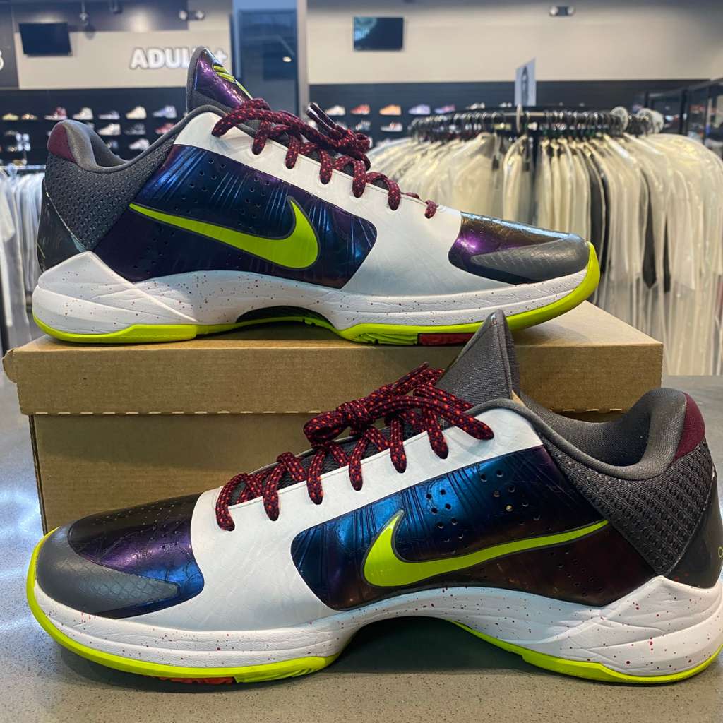 Nike Kobe 5 Protro Chaos Size 13 CD4991-100 - Pre-Owned (Replacement Box)