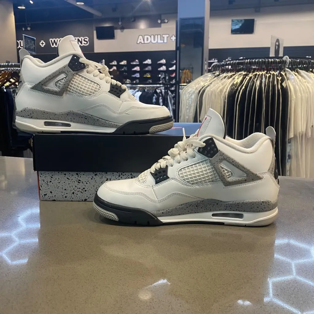 Jordan 4 Retro White Cement (2025) Size 9 FV5029-100 - Pre-Owned