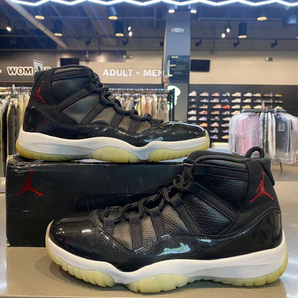 Jordan 11 Retro 72-10 Size 10 378037-002 - Pre-Owned