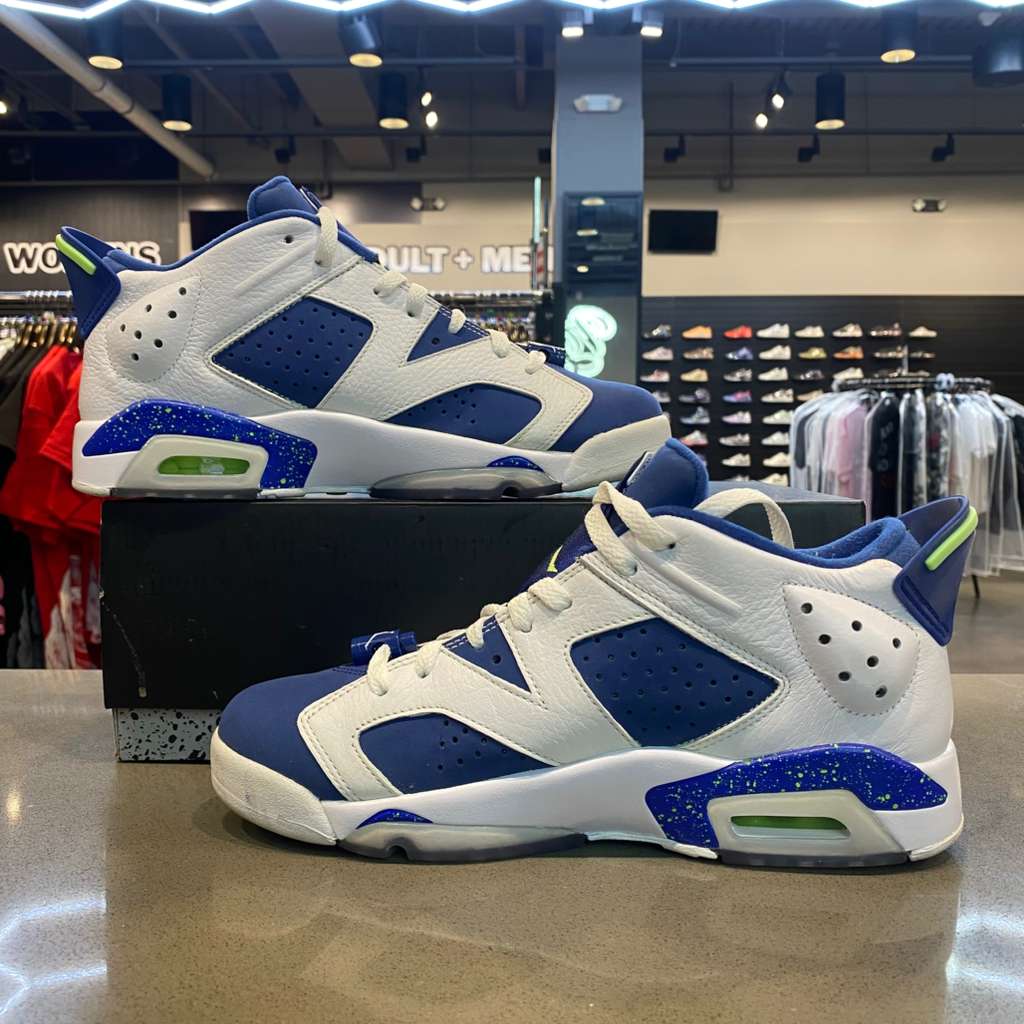 Jordan 6 Retro Low Ghost Green Size 8 304401-106 - Pre-Owned