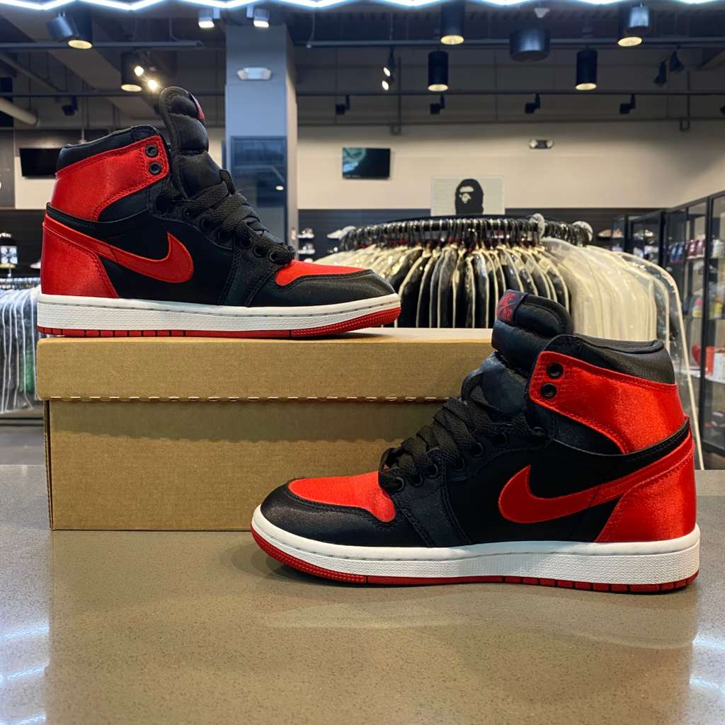 Jordan 1 Retro High OG Satin Bred (Women's) Size 6W FD4810-061 - Pre-Owned (Replacement Box)