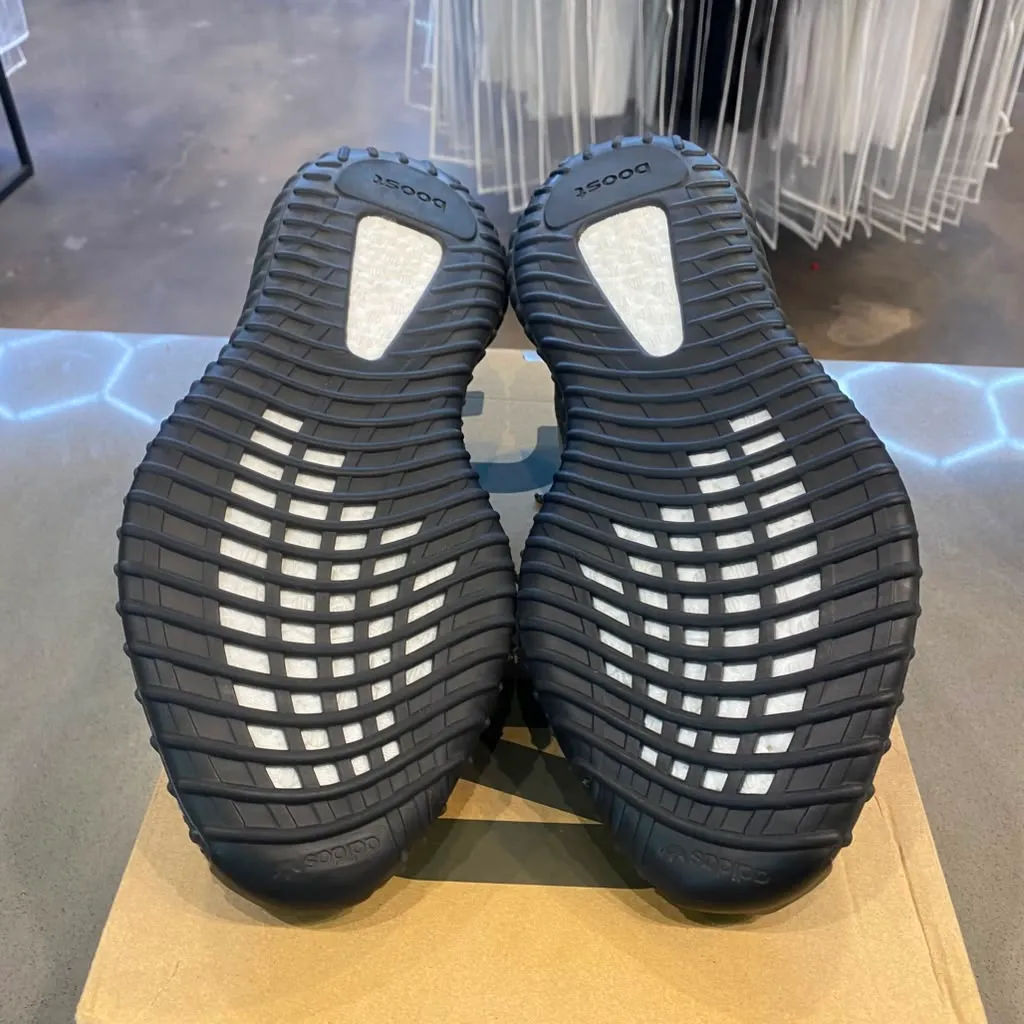 adidas Yeezy Boost 350 V2 Carbon Beluga Size 11.5 HQ7045 - Pre-Owned