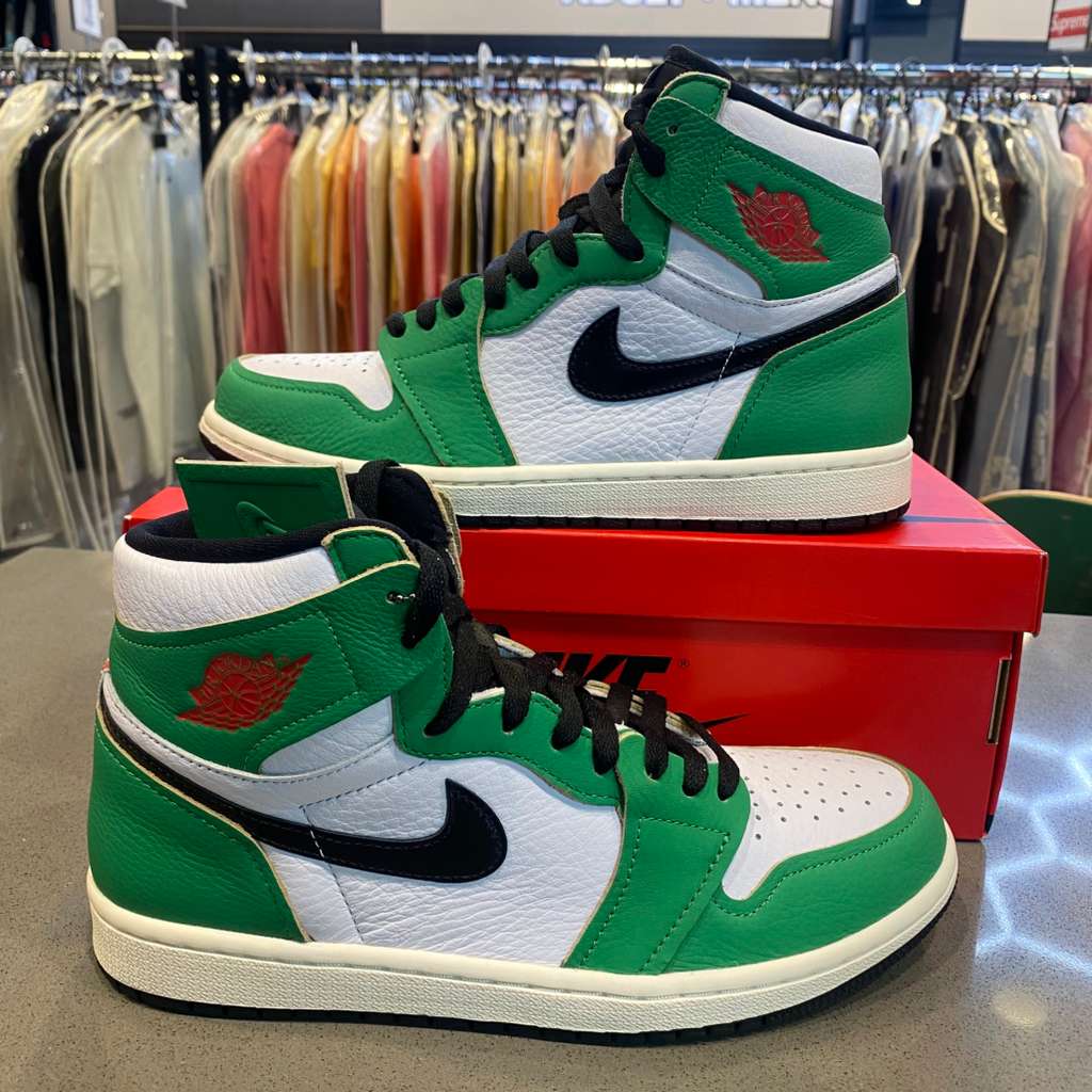 Jordan 1 Retro High Lucky Green (Women's) - Pre-Owned