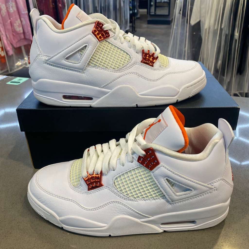 Jordan 4 Retro Metallic Orange - Pre-Owned