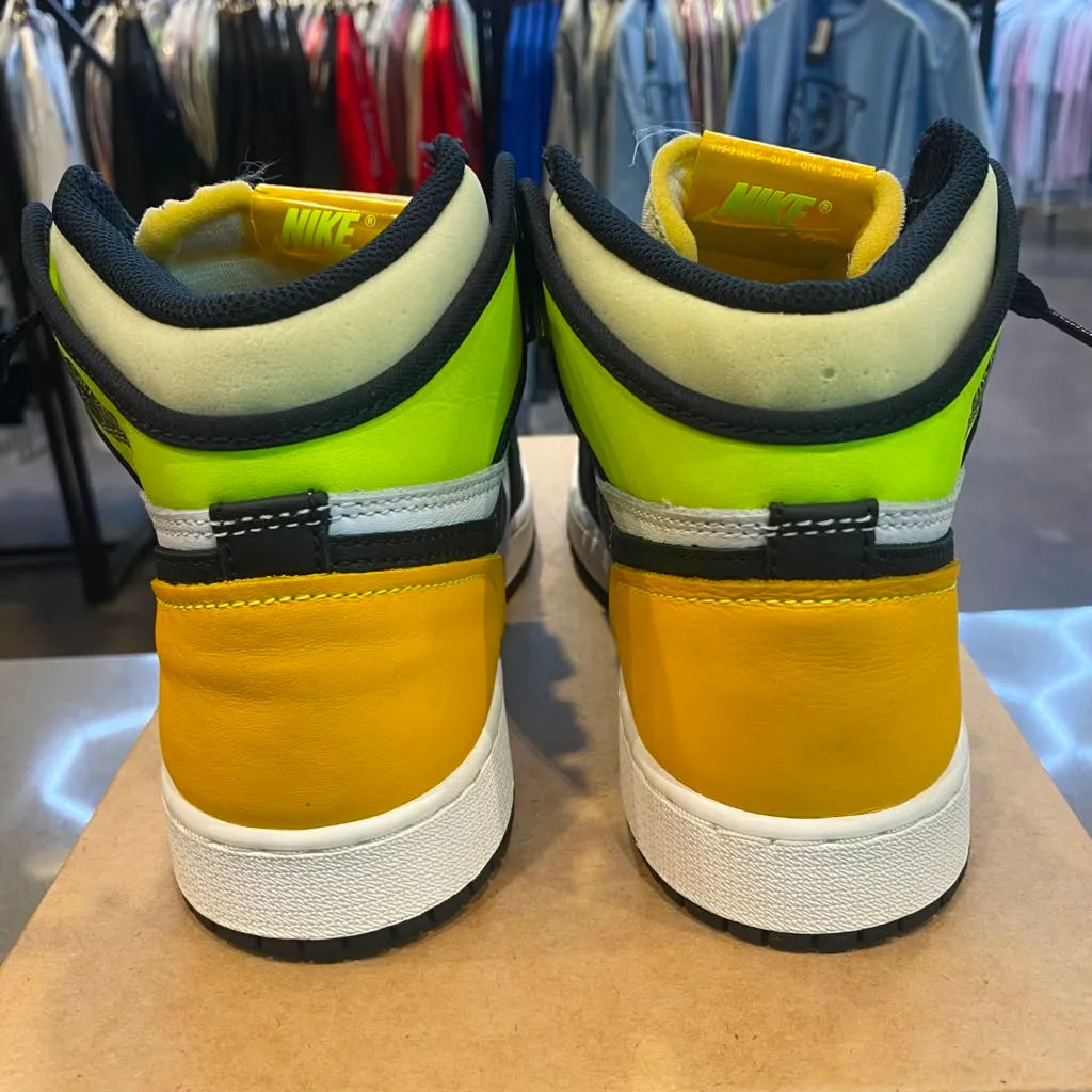 Jordan 1 Retro High White Black Volt University Gold (GS) Size 6.5Y 575441-118 - Pre-Owned (Replacement Box)