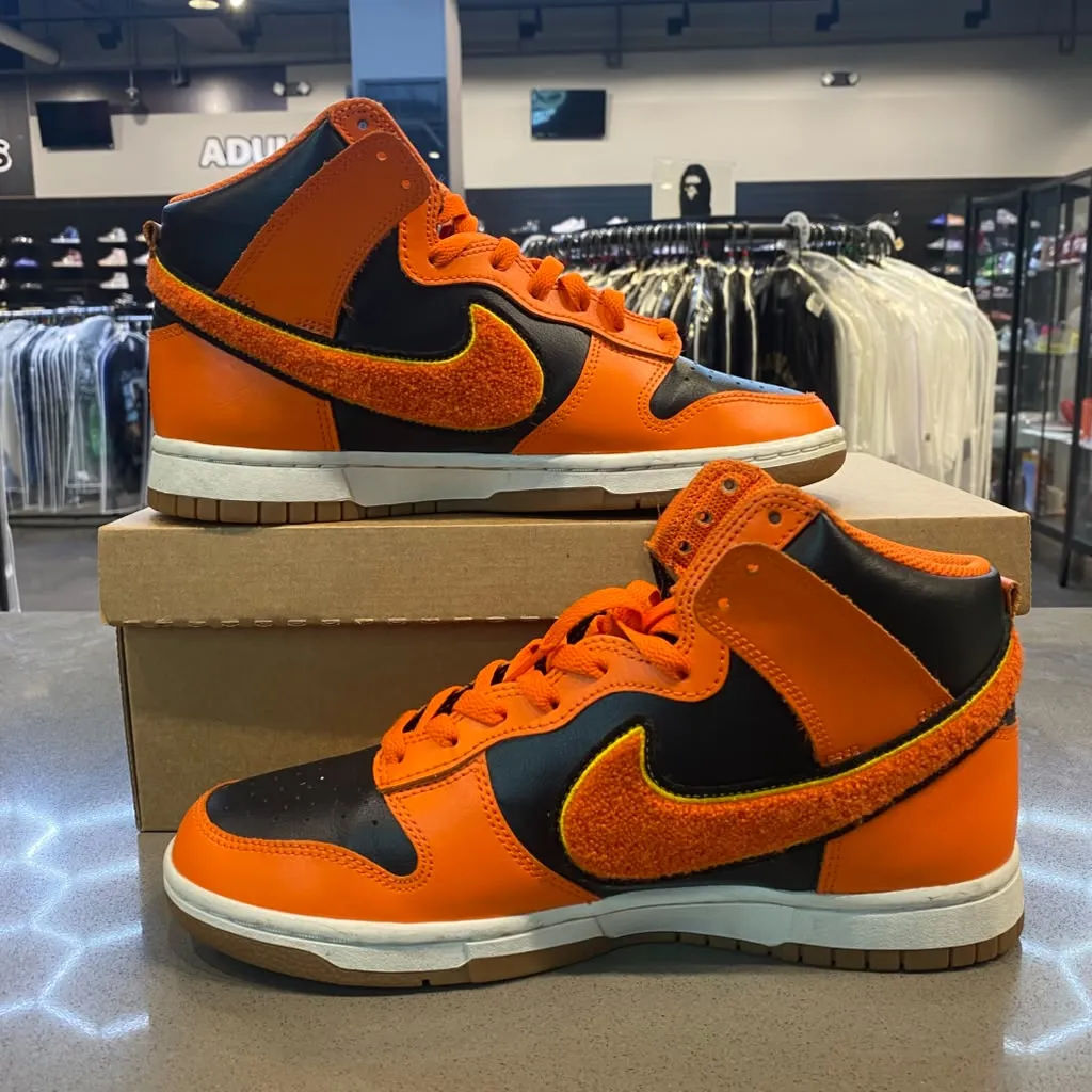 Nike Dunk High Retro Chenille Swoosh Safety Orange Size 8.5 DR8805-002 - Pre-Owned (Replacement Box)