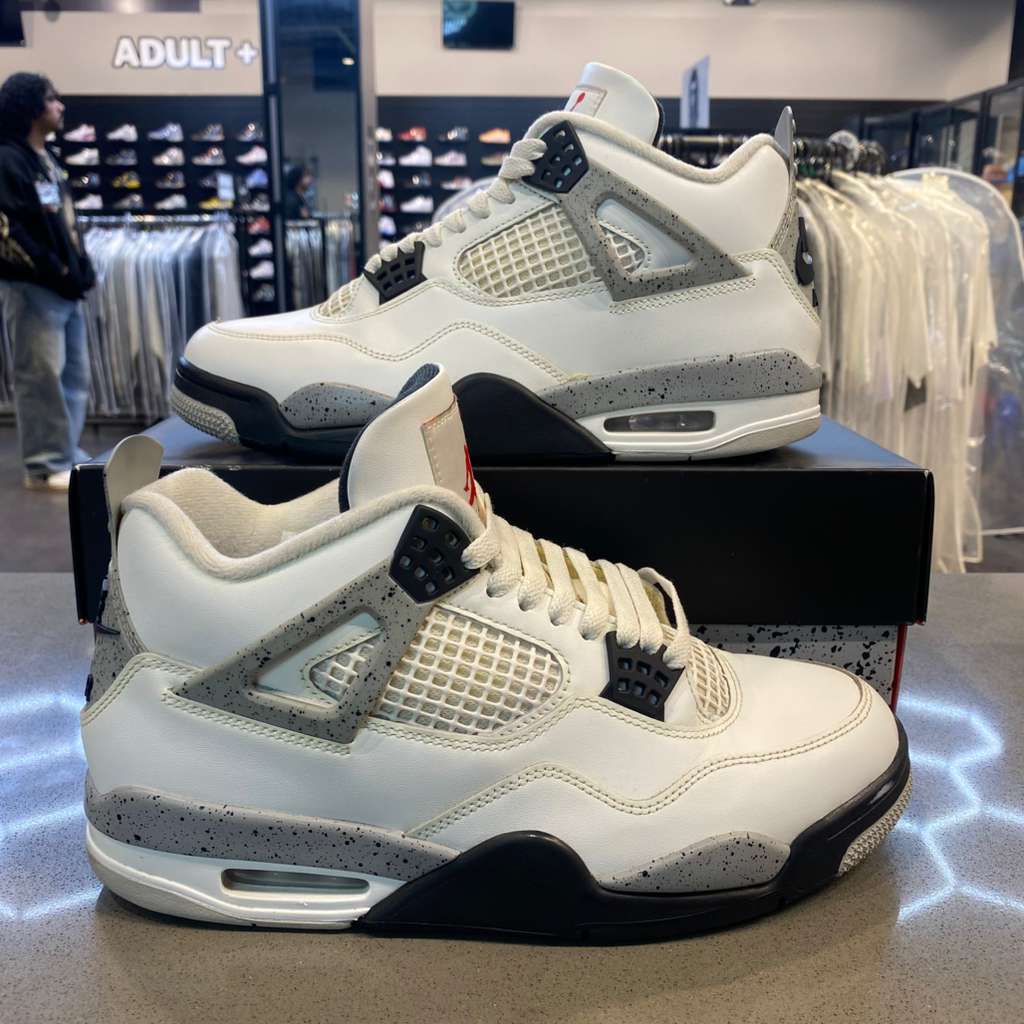 Jordan 4 Retro White Cement (2025) Size 9 FV5029-100 - Pre-Owned