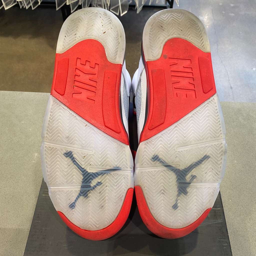 Jordan 5 Retro Fire Red Black Tongue (2025) - Pre-Owned