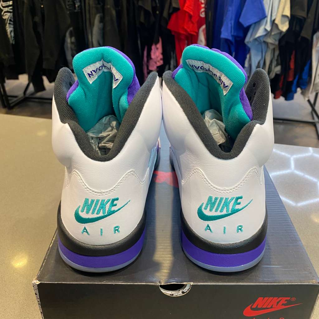 Jordan 5 Retro Grape (2025) Size 12 HQ7978-100 - Pre-Owned