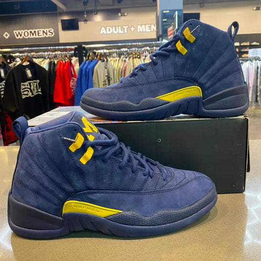 Jordan 12 Retro Michigan Size 8.5 BQ3180-407 - Pre-Owned