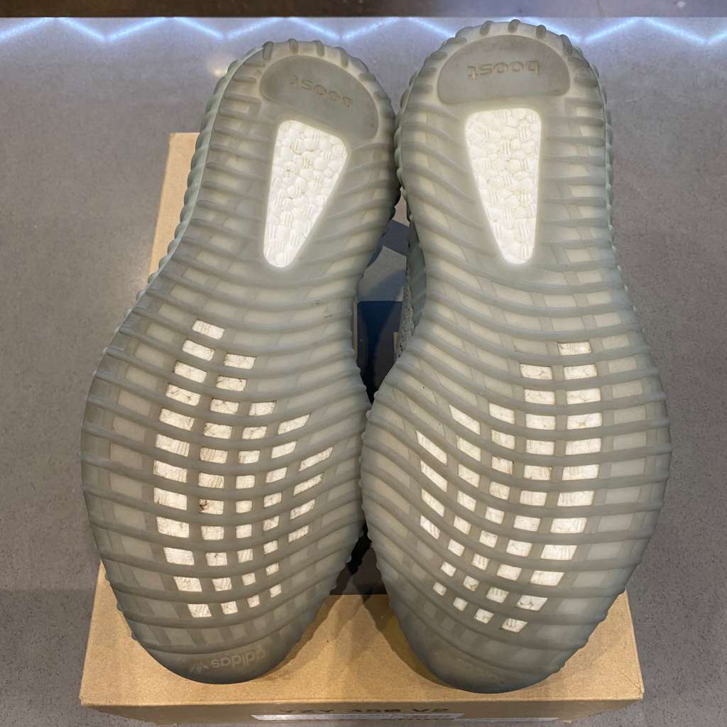 adidas Yeezy Boost 350 V2 Salt Size 10 HQ2060 - Pre-Owned
