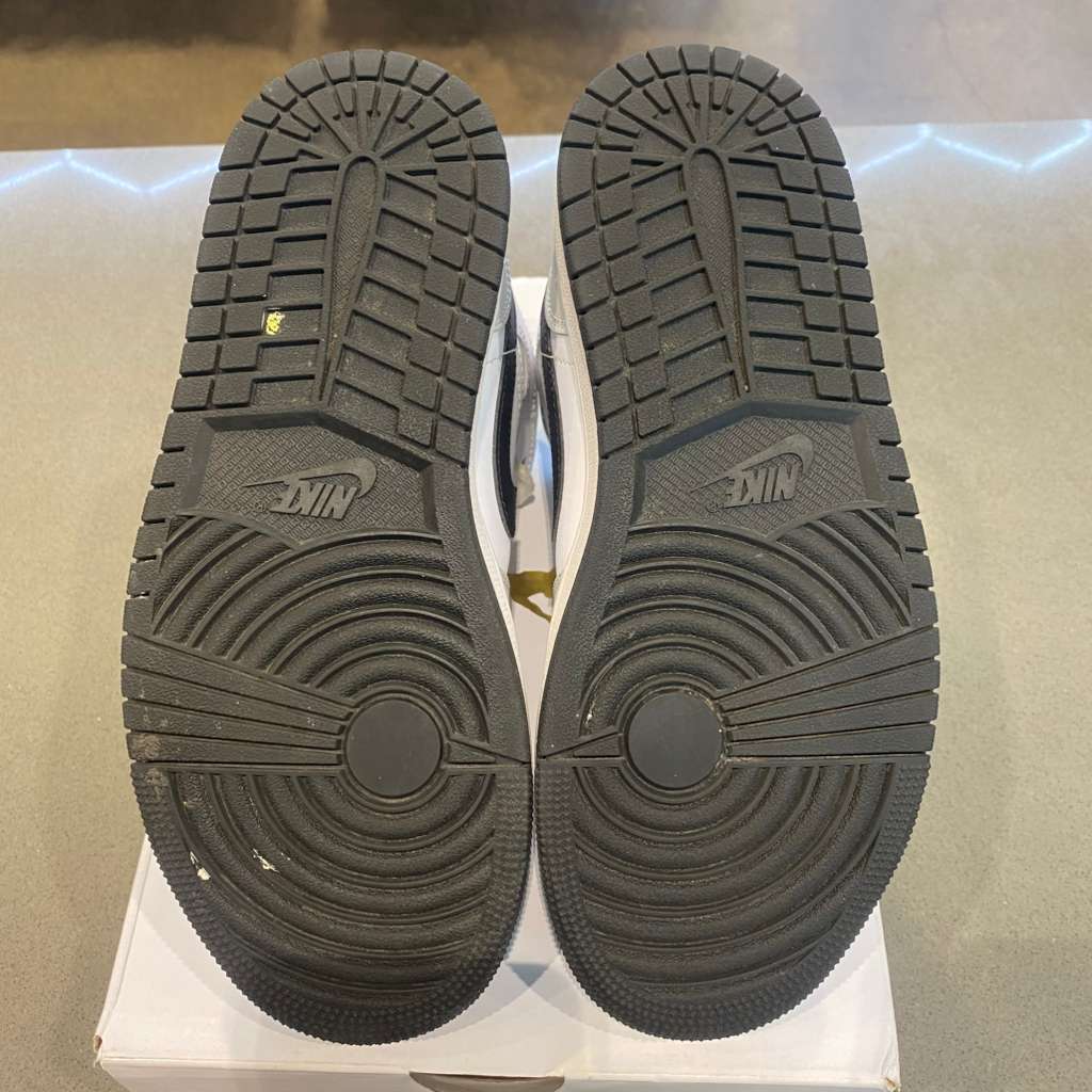 Jordan 1 Mid Light Smoke Grey (Women's) - Pre-Owned